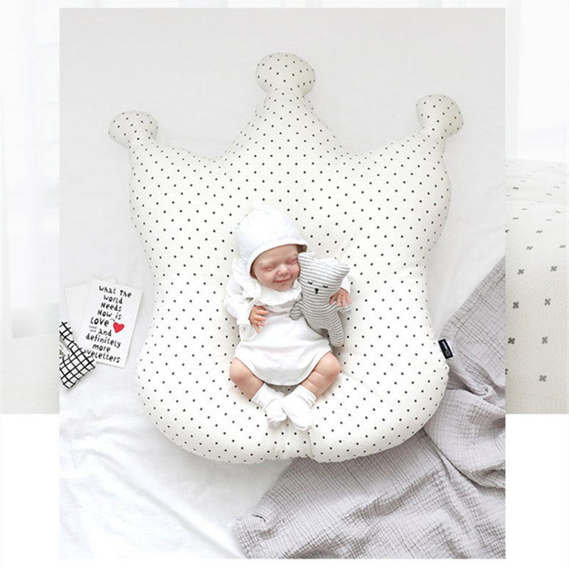 Baby Mesh Feeding Cushion
