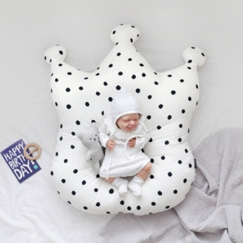 Baby Mesh Feeding Cushion