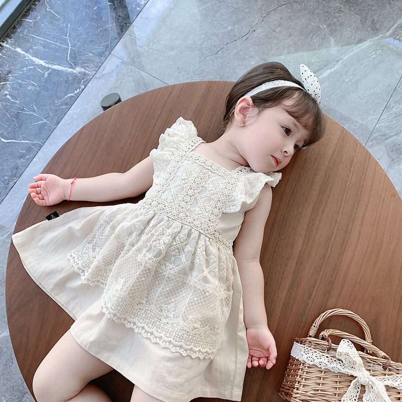 Girl's lace dress