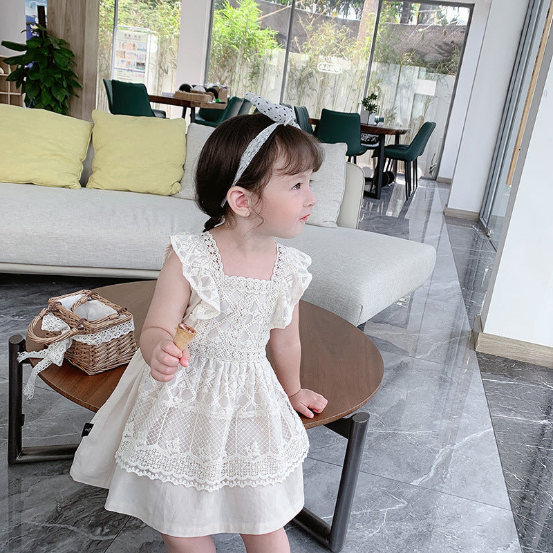 Girl's lace dress